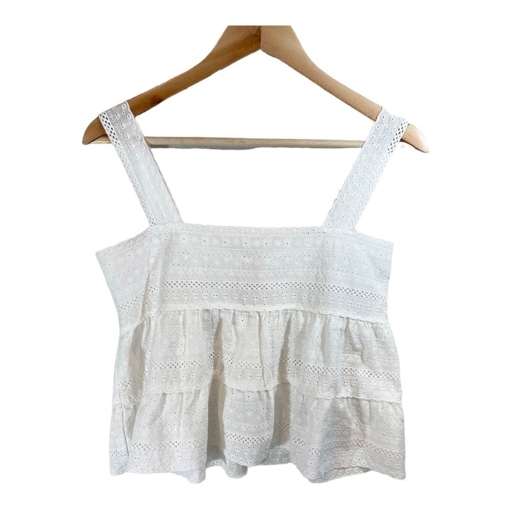 Gianni Bini Cropped Eyelet Tank NWT